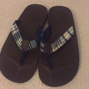 Men’s Gap plaid flip flops
